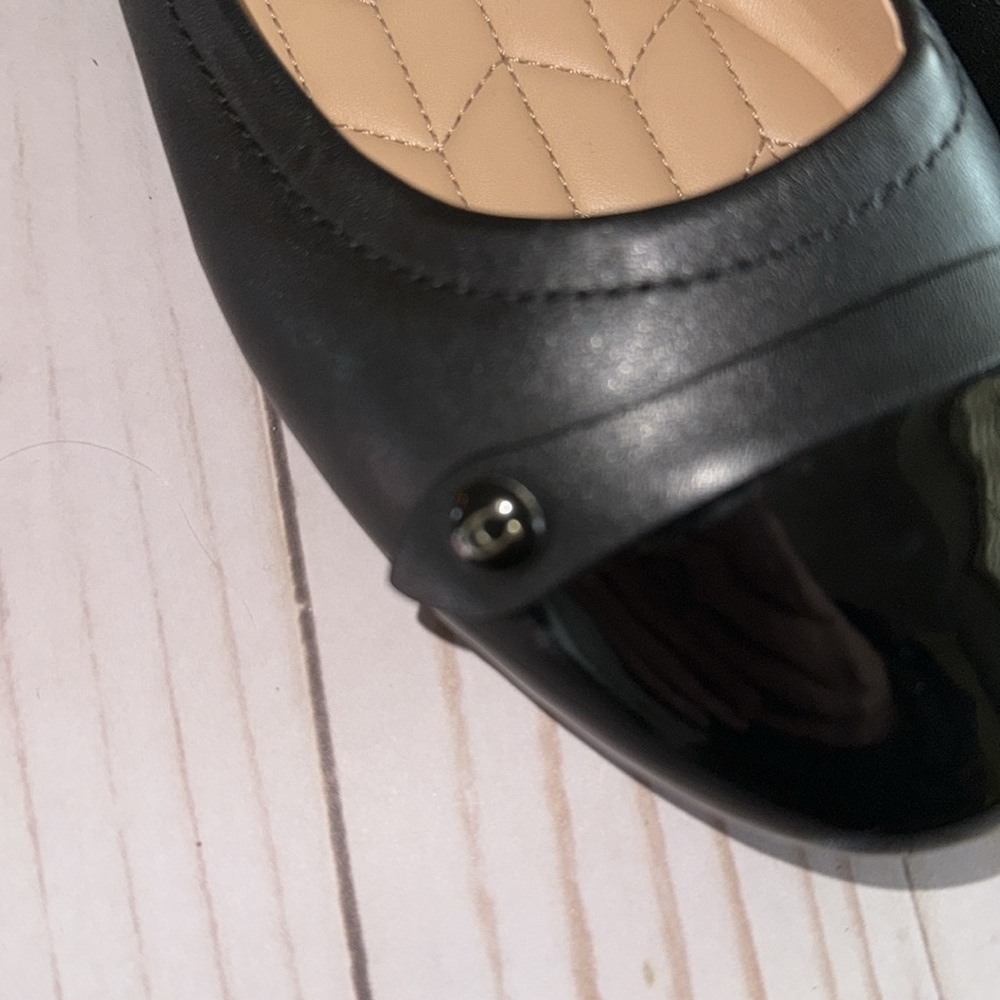 Classic Black Women's Ballet Flat with Patent Toe New Size 8 - Picture 13 of 15